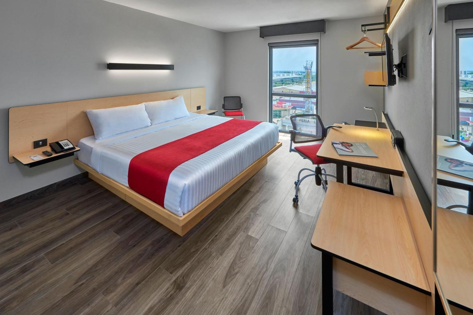 City Express Plus By Marriott Leon Centro De Convenciones Exterior foto